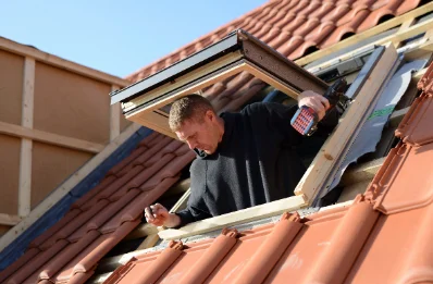Pose de fenêtres de toit Velux à Courtemaux
